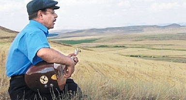 Bozkırın Tezenesi Neşet Ertaş