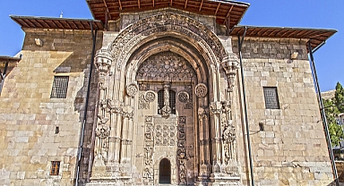 Divriği Ulu Camii ve Darüşşifası