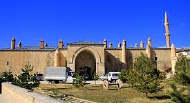 Erzincan’ın En Eski Hanı: Erzincan Hanı