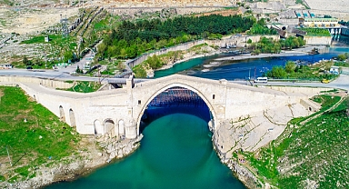 Güneydoğu Anadolu’daki En Eski Çeşmelerden: Malabadi Köprüsü Çeşmesi